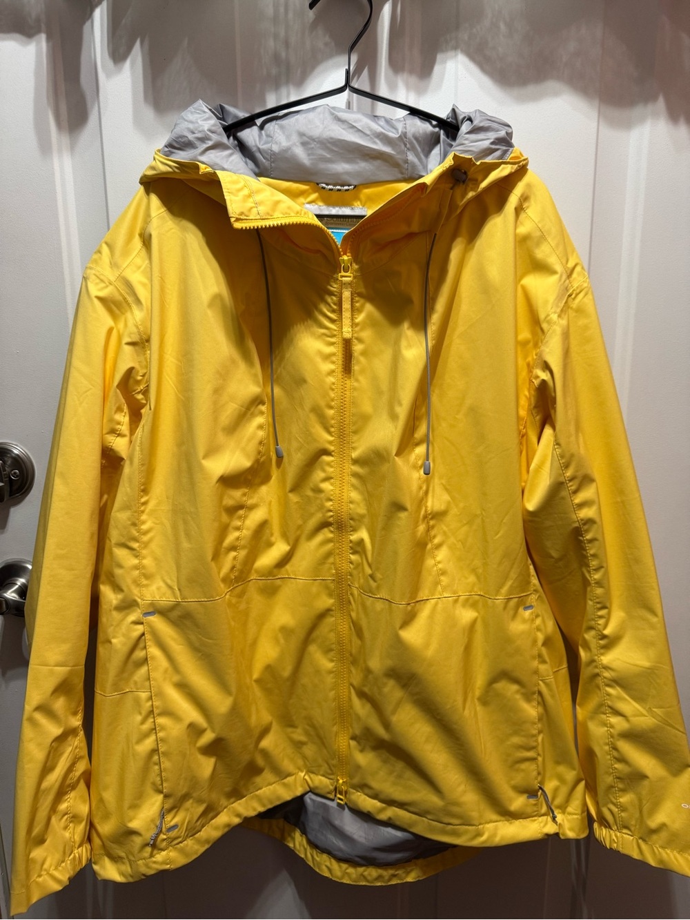 Columbia Women’s Yellow Hooded Rain Jacket XL
